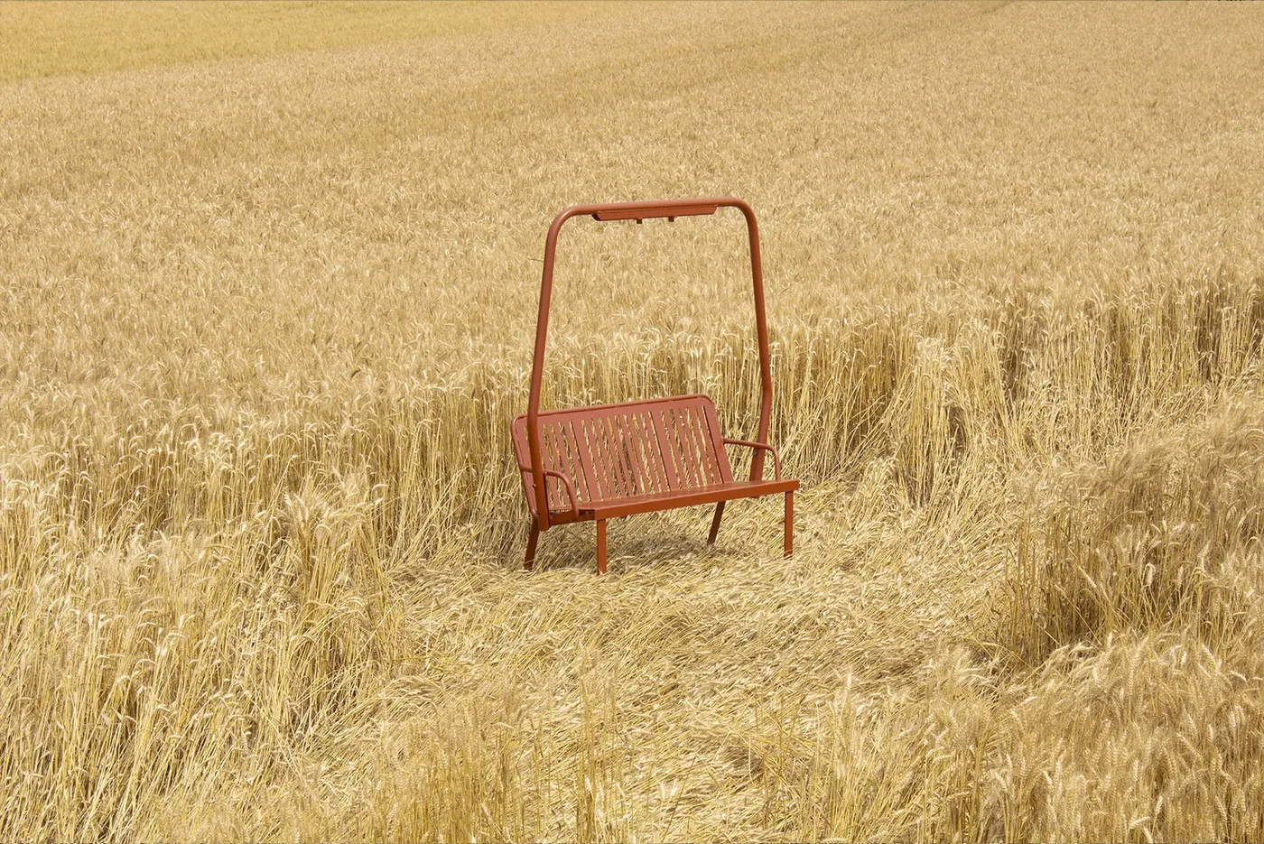 Summer La Pasay — chairlift bench in a Bruson meadow